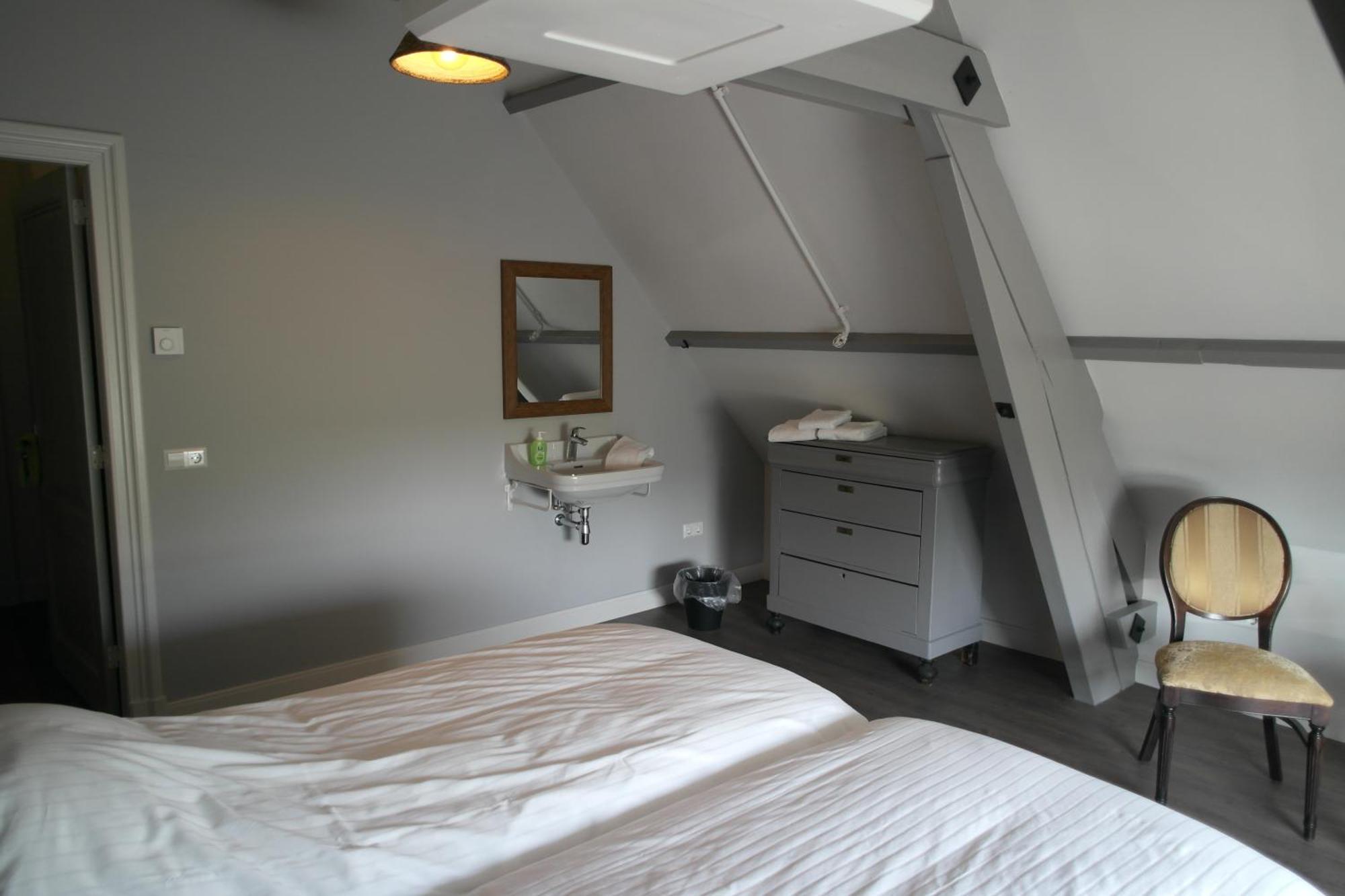 B&B Groepsaccommodatie De Pastorie Lage Mierde Exteriér fotografie